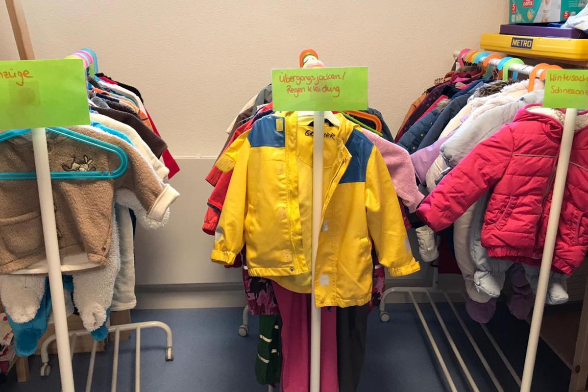 Raum mit Secondhand Kindersachsen