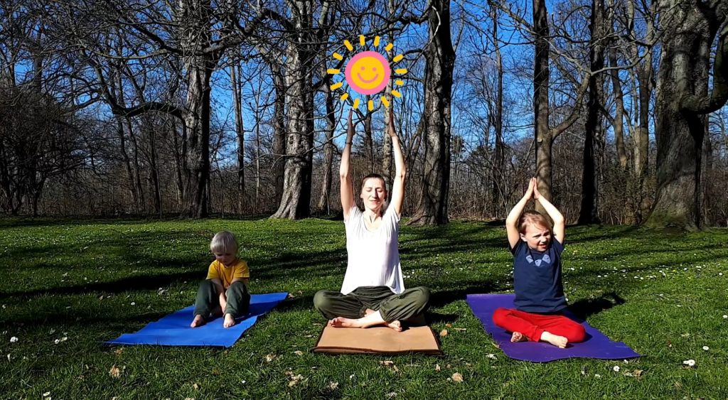 Mitmachvideo: Kinder-Oster-Yoga mit Angelika - FiZ Leipzig 2021 Kinder Oster Yoga - FiZ Leipzig