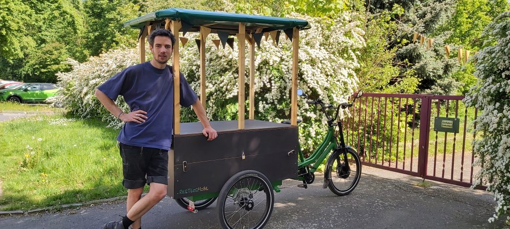 Ehrenamtliche Verstärkung gesucht: Mobiles Upcycling mit Restlos - FiZ Leipzig 20240430 130850 - FiZ Leipzig