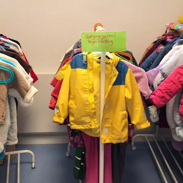 Raum mit Secondhand Kindersachsen