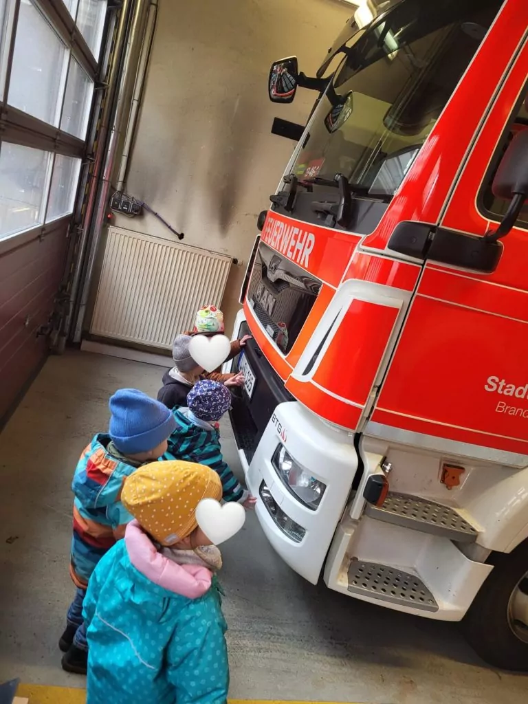 Feuerwehr-Projektwoche bei "Claudi's Dschungelkids" - FiZ Leipzig ktp claudis dschungelkids 03 2024 - FiZ Leipzig